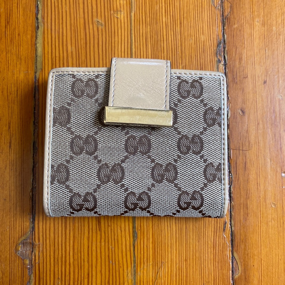 Gucci Beige Brown Monogram Bifold Wallet with Gold Hardware